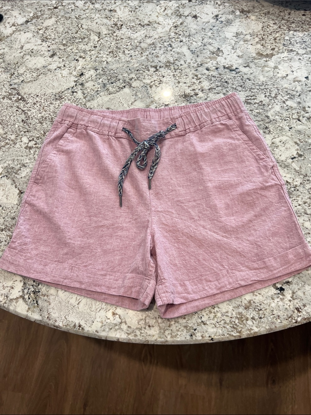 Eddie Bauer Rose/Grey Tie Ladies Linen Blend Cuffed Shorts Size Medium
